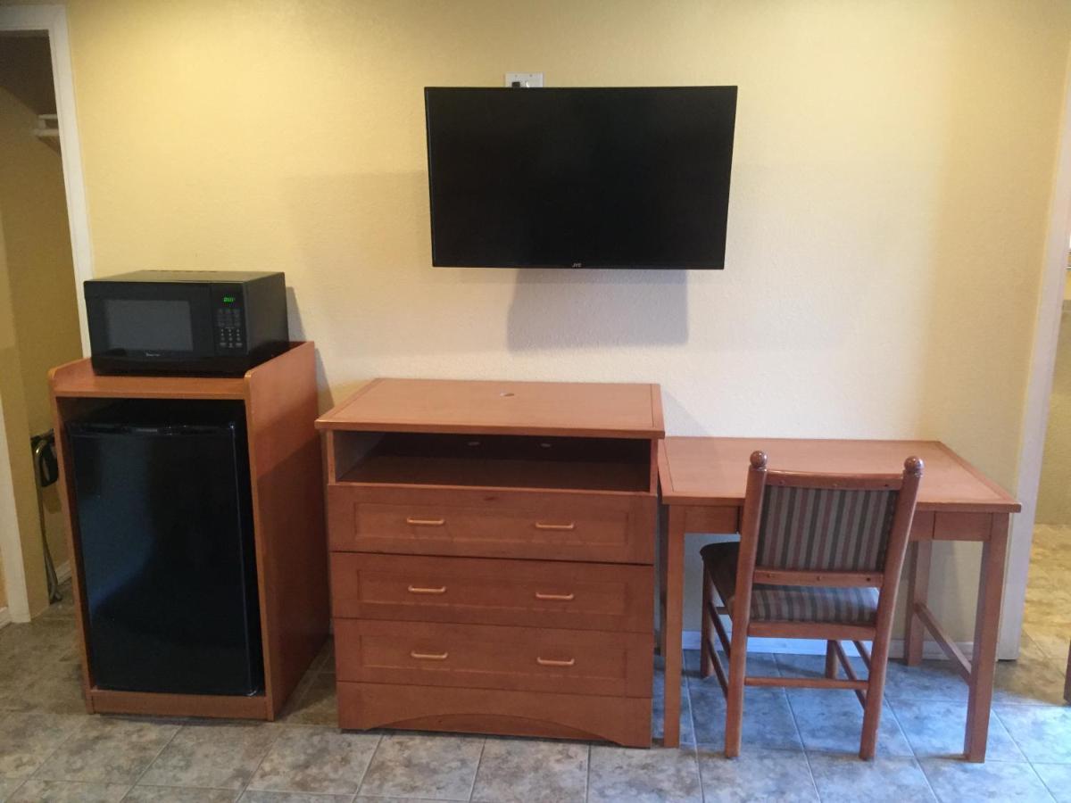 Bayshore Inn Ventura - image 4