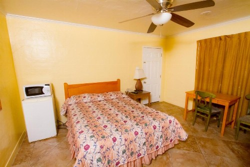 Mission Bell Motel - image 30
