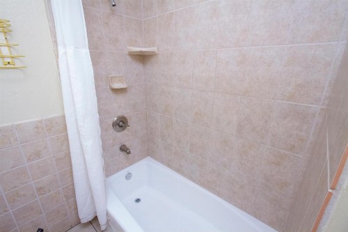 Mission Bell Motel - image 31