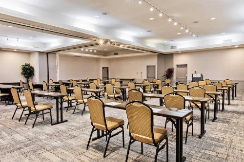 Four Points by Sheraton Ventura Harbor Resort - image 17