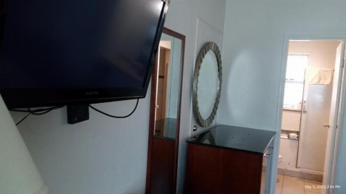 Travelers Beach Inn - image 12