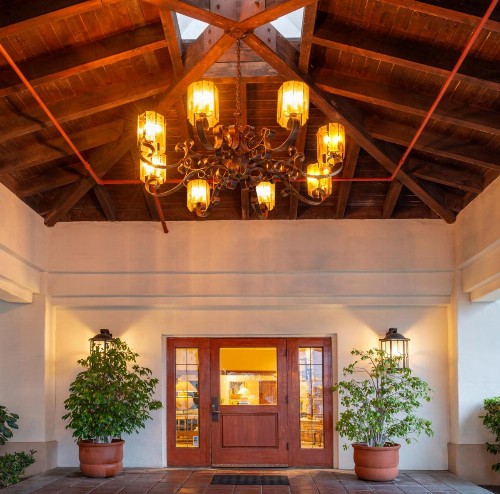 Clocktower Inn Ventura - image 11
