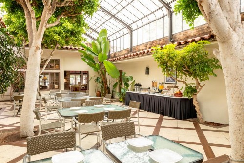 Clocktower Inn Ventura - image 15