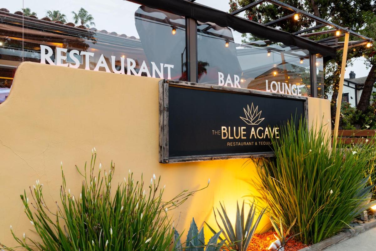 Clocktower Inn Ventura - image 4