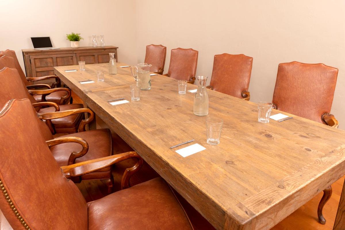Clocktower Inn Ventura - image 7