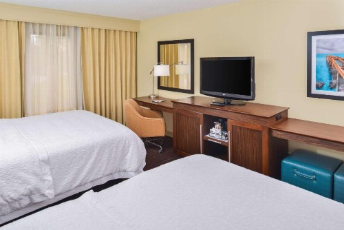 Hampton Inn & Suites Vero Beach Outlets - image 10