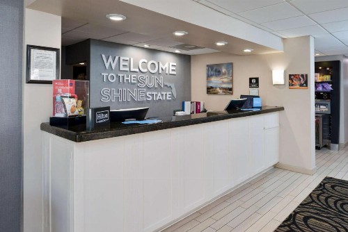 Hampton Inn & Suites Vero Beach Outlets - image 22