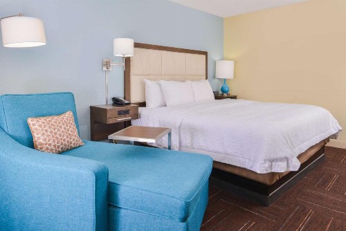 Hampton Inn & Suites Vero Beach Outlets - image 25