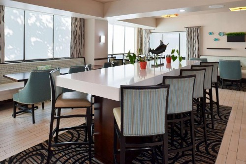 Hampton Inn & Suites Vero Beach Outlets - image 3