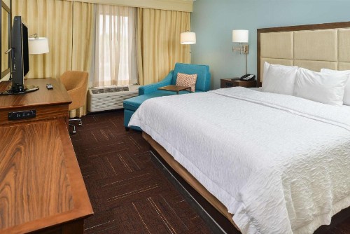 Hampton Inn & Suites Vero Beach Outlets - image 32