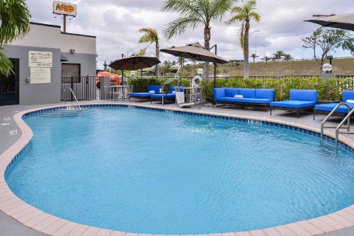 Hampton Inn & Suites Vero Beach Outlets - image 6