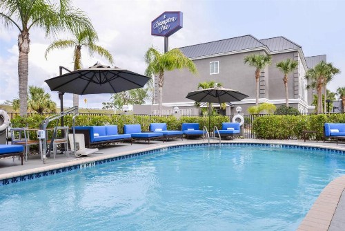 Hampton Inn & Suites Vero Beach Outlets - image 7