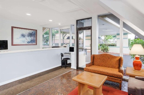 Howard Johnson by Wyndham Vero Beach / Downtown - image 9