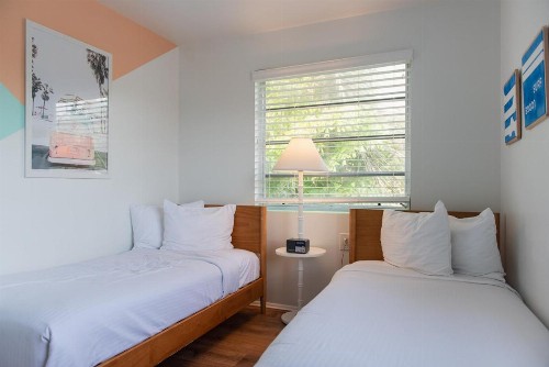 Sea Spray Inn - image 38