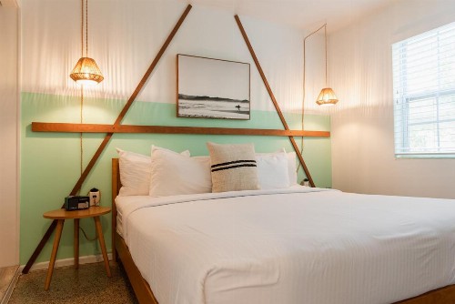 Sea Spray Inn - image 6