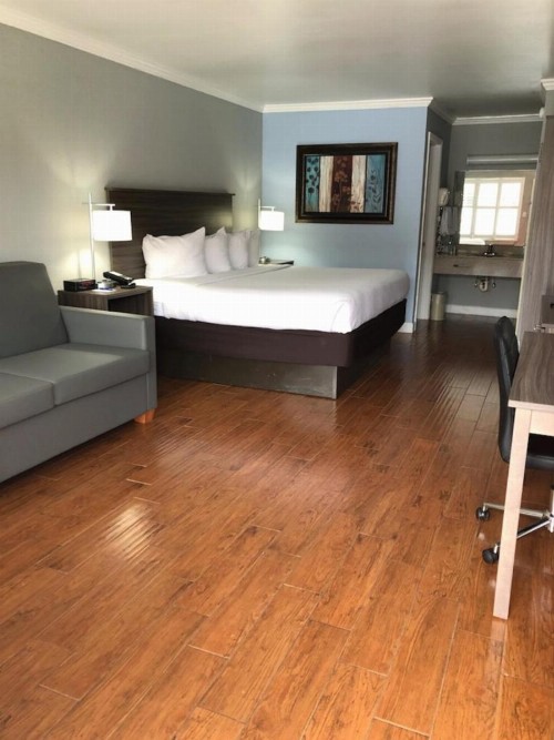 Vero Beach Inn & Suites Vero Beach I-95 - image 16