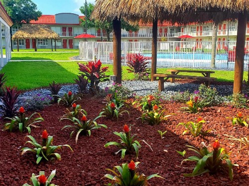 Vero Beach Inn & Suites Vero Beach I-95 - image 20