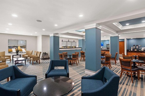 Comfort Suites Vero Beach I-95 - image 22