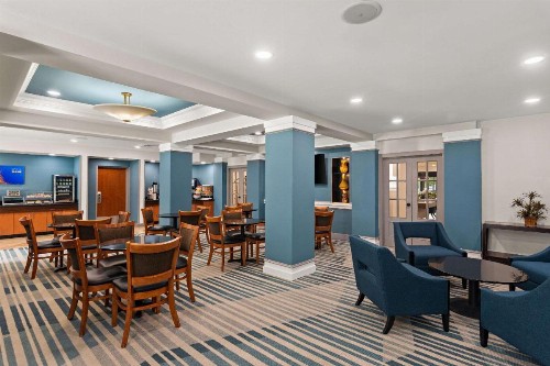 Comfort Suites Vero Beach I-95 - image 24