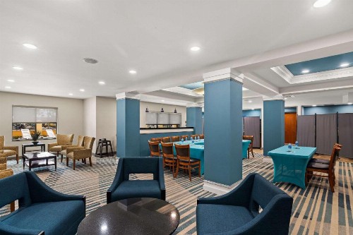 Comfort Suites Vero Beach I-95 - image 4