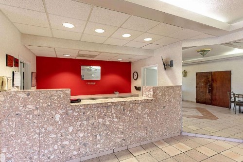 Econo Lodge Vero Beach - Downtown - image 16