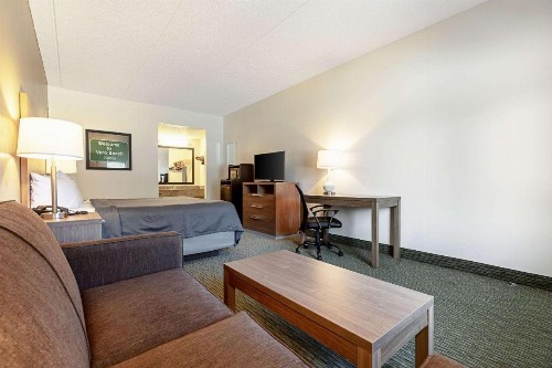 Econo Lodge Vero Beach - Downtown - image 19
