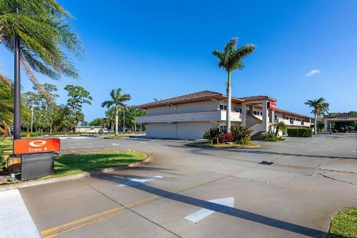 Econo Lodge Vero Beach - Downtown - image 8