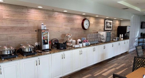 Country Inn & Suites by Radisson Vero Beach-I-95 FL - image 13