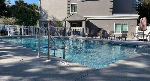 Country Inn & Suites by Radisson Vero Beach-I-95 FL - image 21