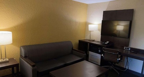 Country Inn & Suites by Radisson Vero Beach-I-95 FL - image 7