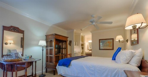 The Caribbean Court Boutique Hotel - image 15
