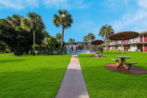 Motel 6-Vero Beach FL - image 5