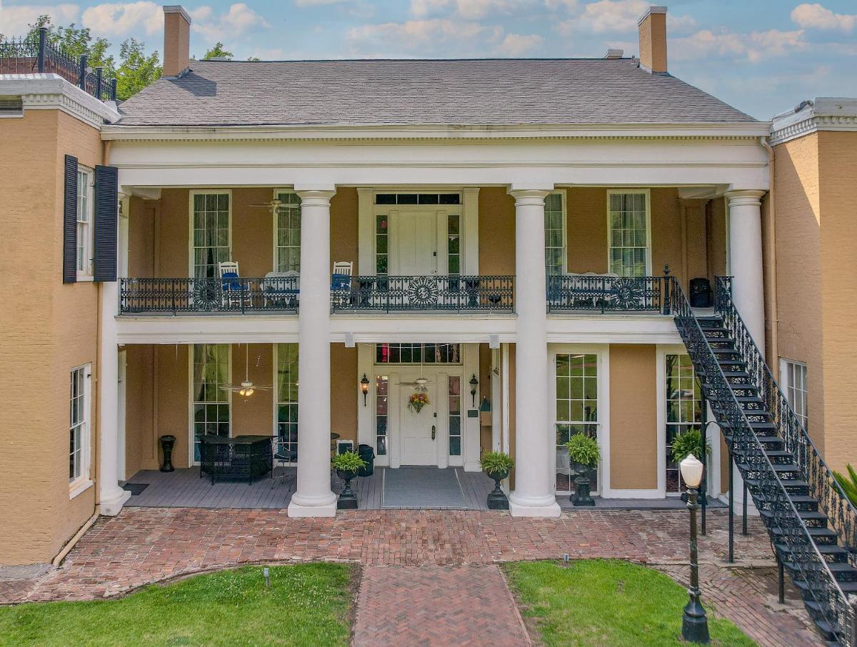 Cedar Grove Mansion Inn & Restaurant - main image