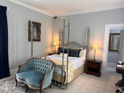 Cedar Grove Mansion Inn & Restaurant - image 4
