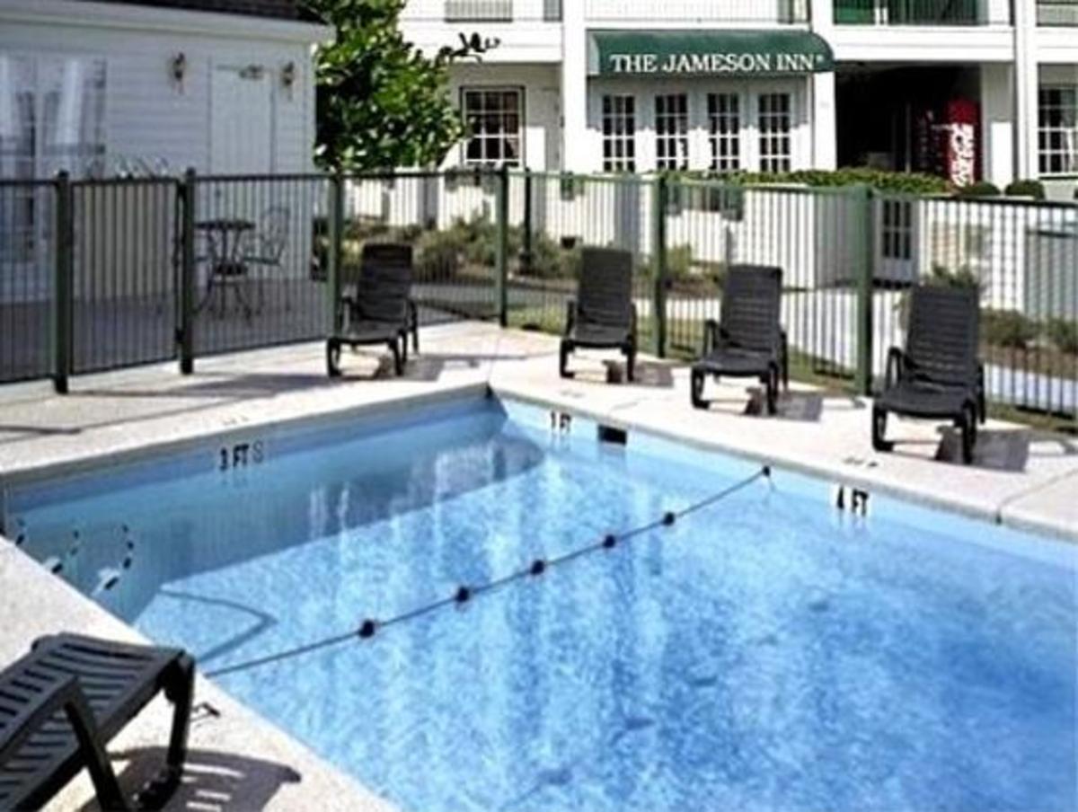 Quality Inn Vicksburg - image 2