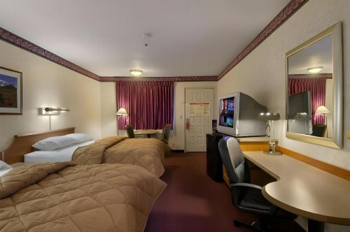 Mariposa Inn - image 2
