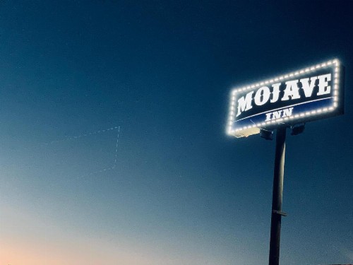 Mojave Inn - image 3