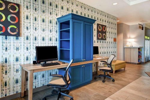 Home2 Suites by Hilton Victorville - image 11