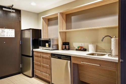 Home2 Suites by Hilton Victorville - image 19