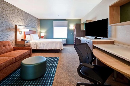 Home2 Suites by Hilton Victorville - image 2