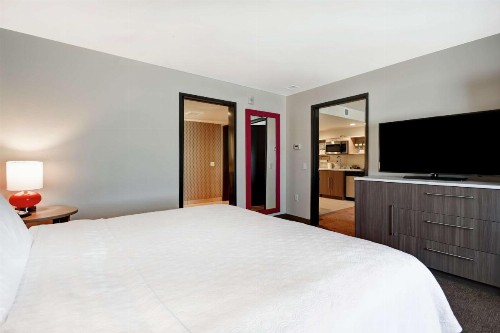 Home2 Suites by Hilton Victorville - image 38