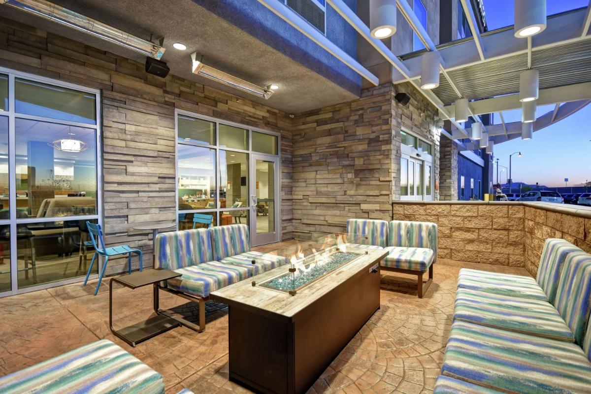Home2 Suites by Hilton Victorville - image 4