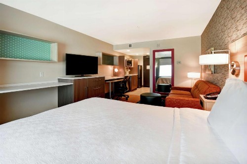 Home2 Suites by Hilton Victorville - image 8