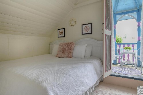 Narragansett House - image 32
