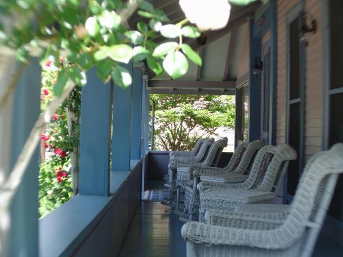 The Oak Bluffs Inn - image 10