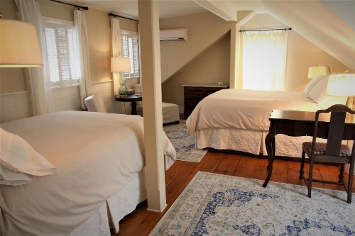 The Oak Bluffs Inn - image 19