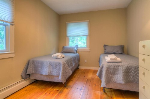 Vineyard Artist's Haven - image 7