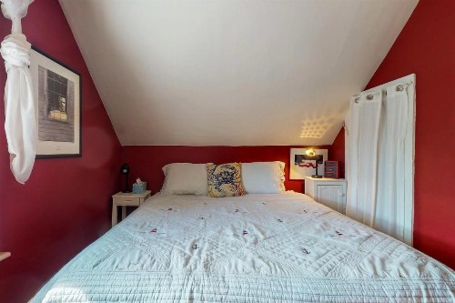 Vineyard Haven - image 11