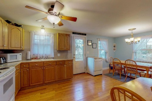 Winthrop Cottage - image 12