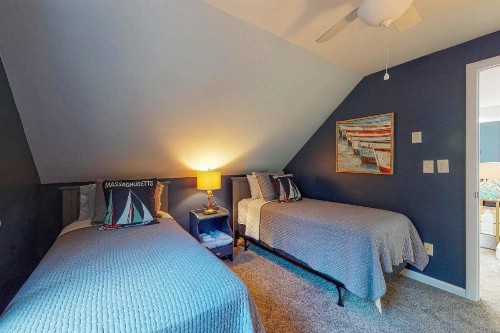 3 Bed 2 Bath Vacation home in West Tisbury - image 10